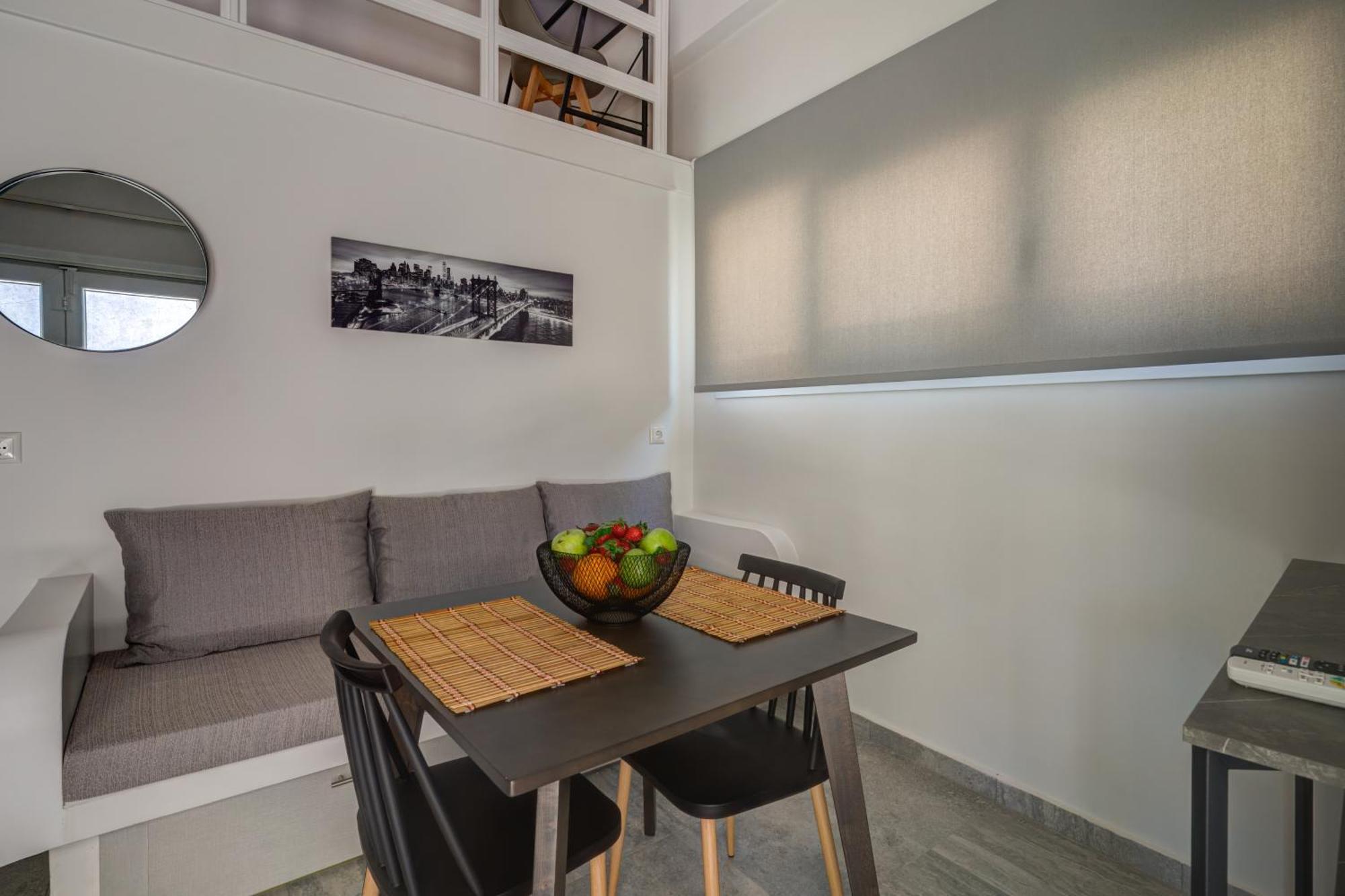 Molos Beachfront Apartments In دياكوبتو المظهر الخارجي الصورة