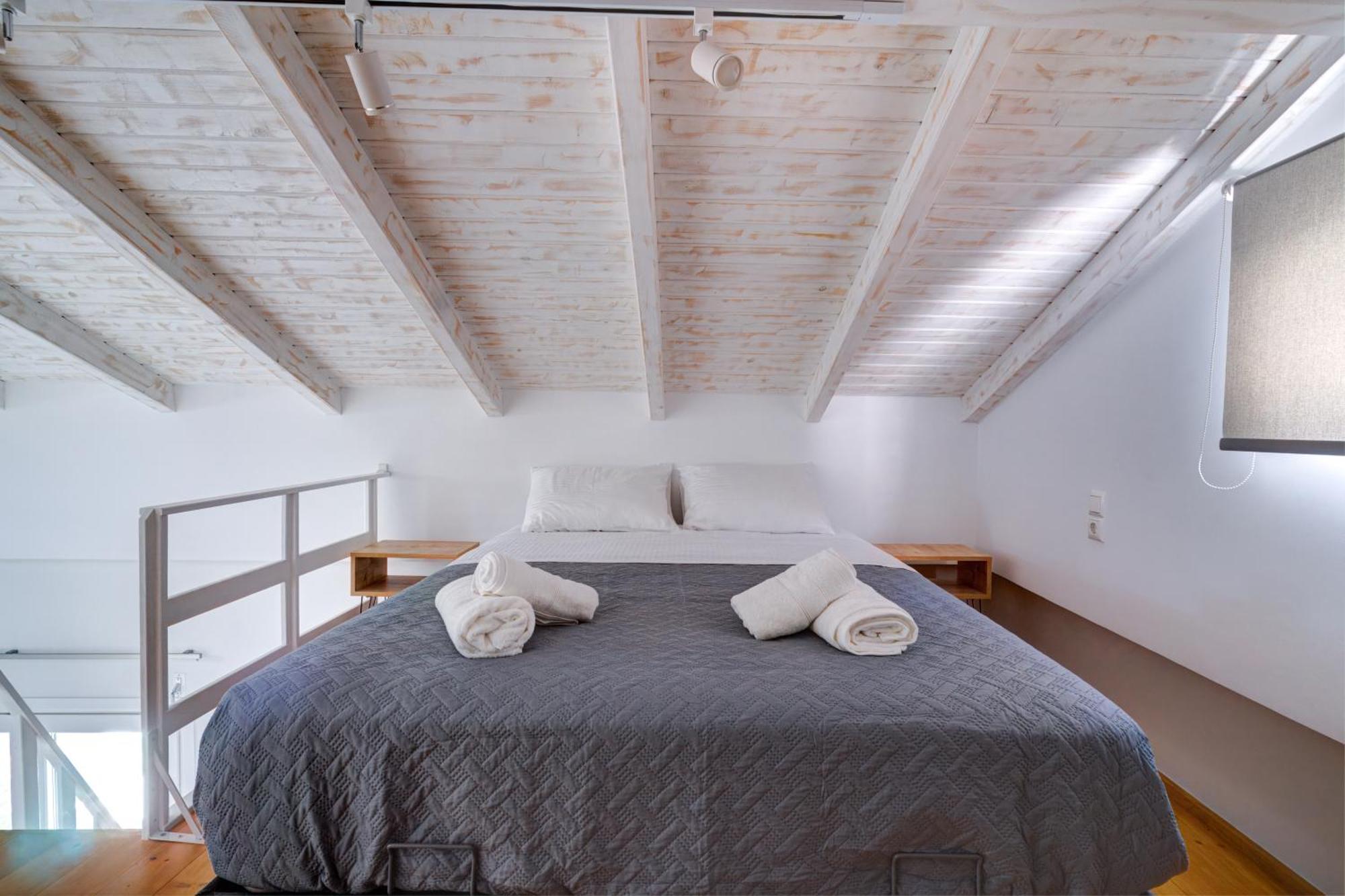 Molos Beachfront Apartments In دياكوبتو المظهر الخارجي الصورة