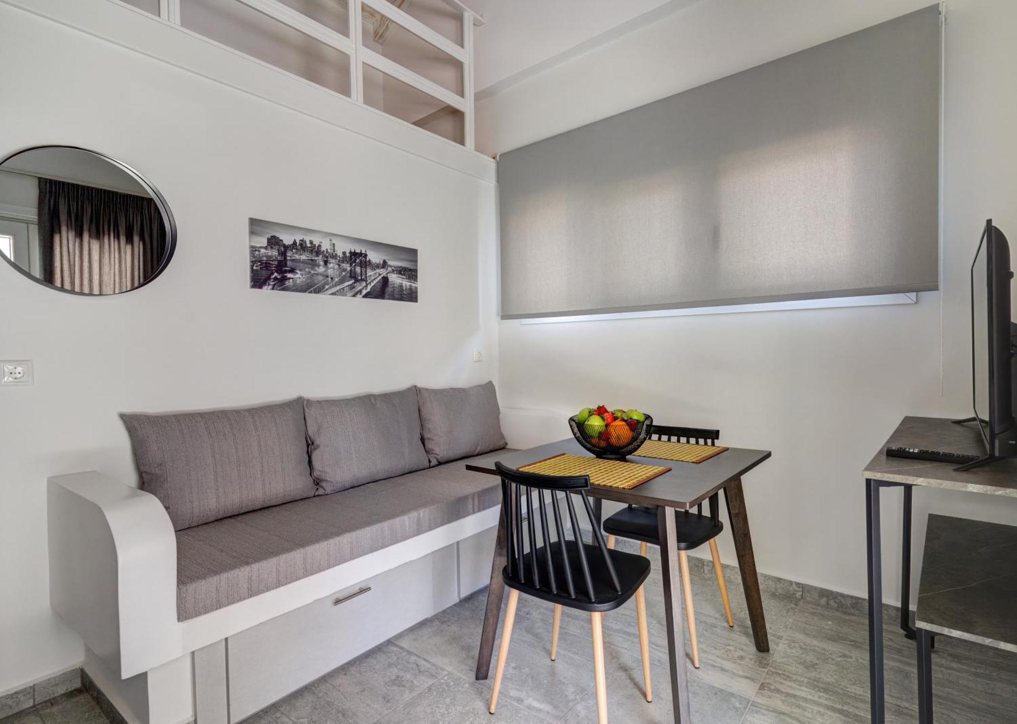 Molos Beachfront Apartments In دياكوبتو المظهر الخارجي الصورة