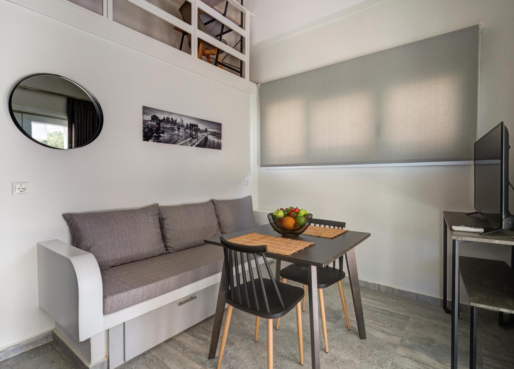 Molos Beachfront Apartments In دياكوبتو المظهر الخارجي الصورة