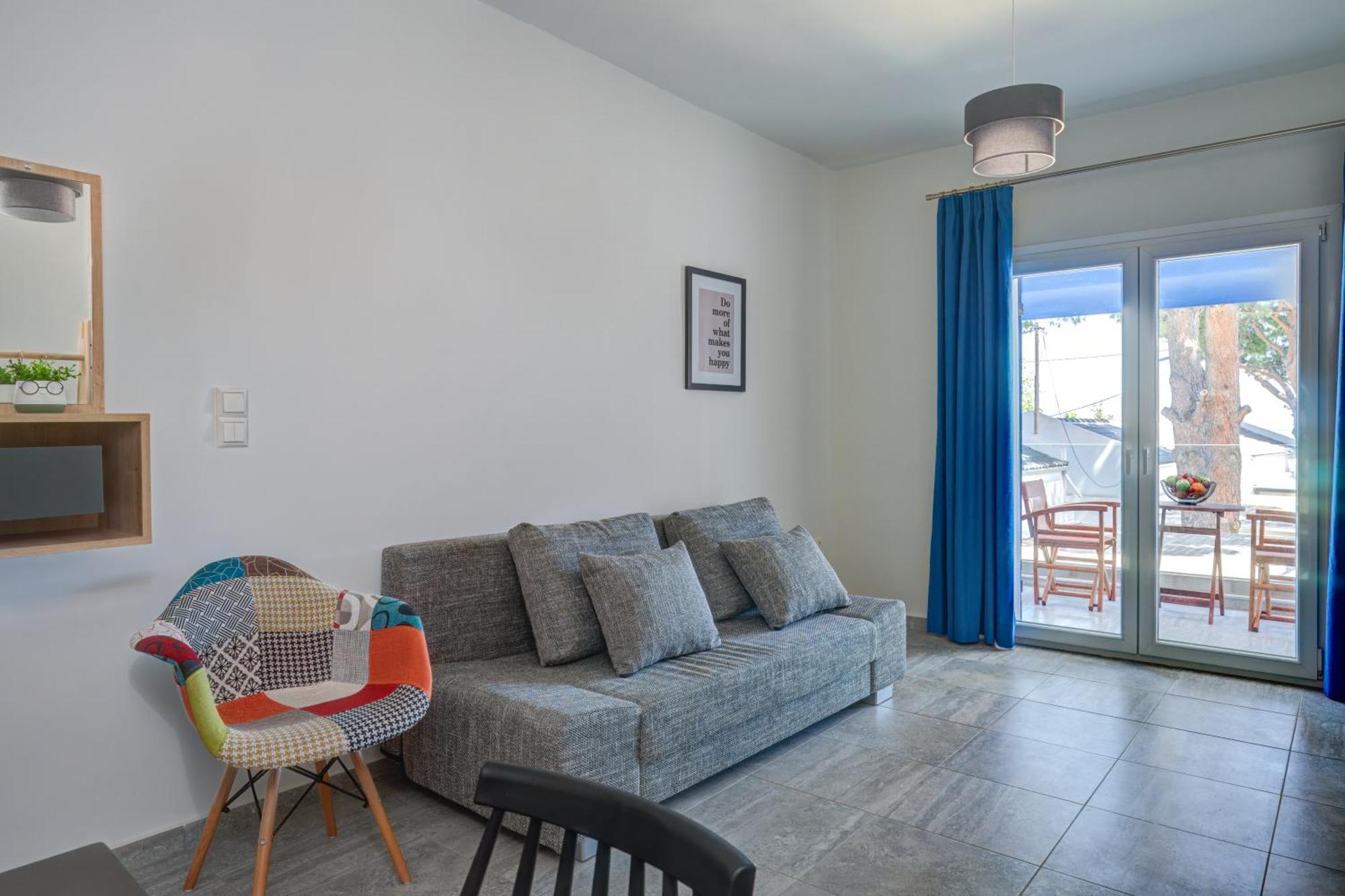 Molos Beachfront Apartments In دياكوبتو المظهر الخارجي الصورة